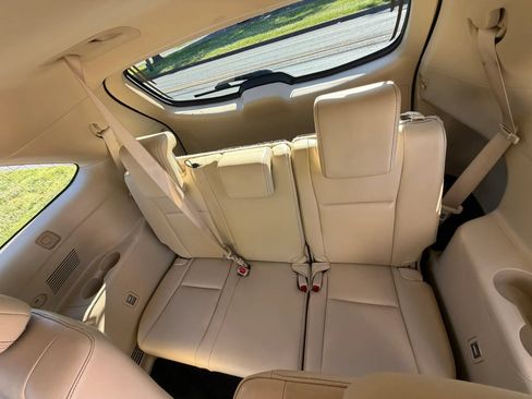 Used 2015 Toyota Highlander XLE FWD image 19