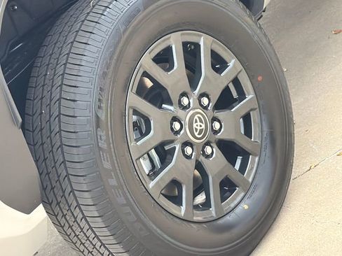 New 2026 Toyota 4Runner SR5 image 8