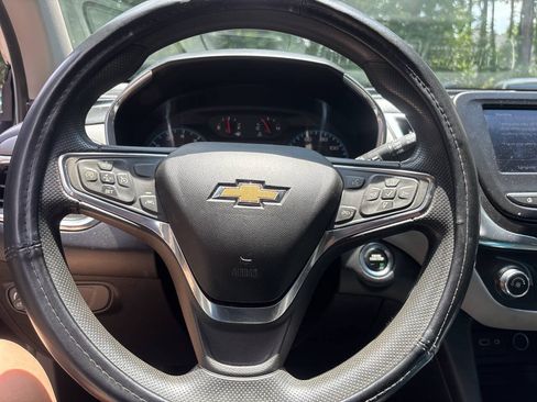 Used 2020 Chevrolet Equinox LS w/ LS Convenience Package FWD image 11
