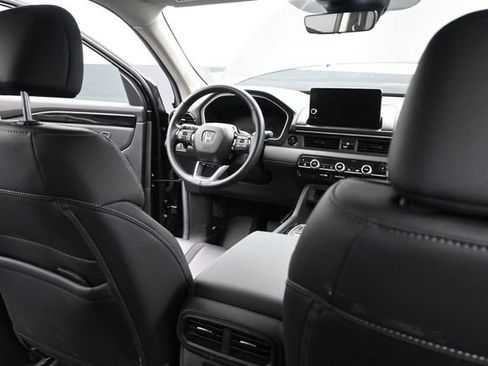 Used 2025 Honda Pilot EX-L image 44