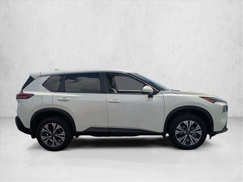 Certified 2023 Nissan Rogue SV FWD image 4