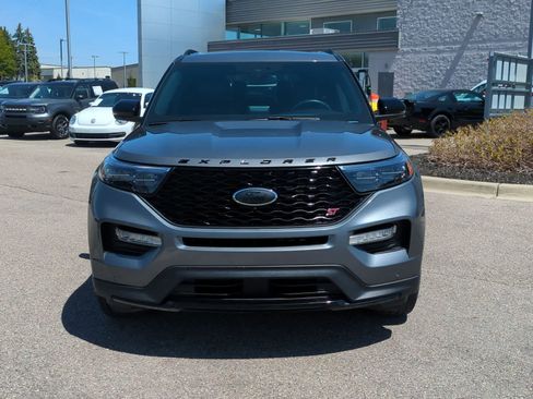Used 2023 Ford Explorer ST w/ Equipment Group 401A AWD/4WD image 3