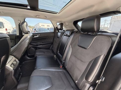 Used 2017 Ford Edge Sport w/ Equipment Group 401A AWD/4WD image 18