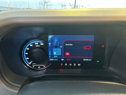 Used 2024 Ford Bronco Wildtrak image 14