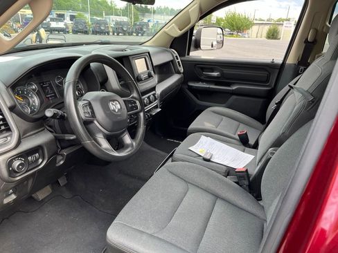 Used 2019 RAM 1500 Tradesman AWD/4WD image 2