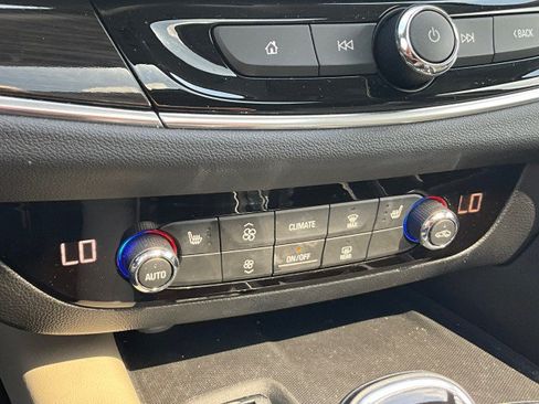 Used 2020 Buick Enclave Essence w/ LPO, Floor Liner Package FWD image 9
