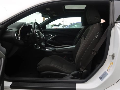 Used 2022 Chevrolet Camaro SS RWD image 16