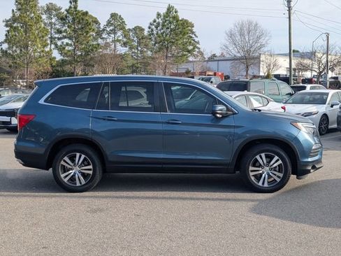 Used 2018 Honda Pilot EX image 2