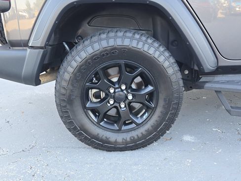 Used 2020 Jeep Wrangler Unlimited Sport AWD/4WD image 17