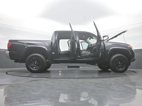 Used 2019 Toyota Tacoma SR5 RWD image 62