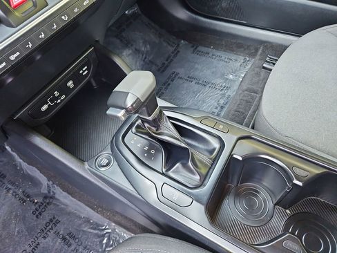 Used 2025 Kia K4 LXS image 18