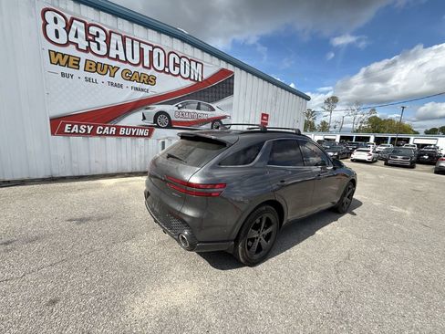 Used 2022 Genesis GV70 3.5T Sport w/ Sport Prestige Package AWD/4WD image 8
