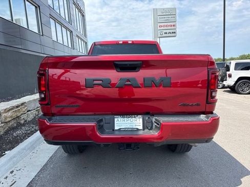 Used 2026 RAM 2500 Big Horn AWD/4WD image 4