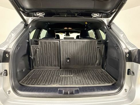 Used 2022 Toyota Highlander XSE AWD/4WD image 28