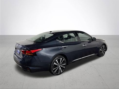 Used 2019 Nissan Altima 2.5 Platinum AWD/4WD image 6