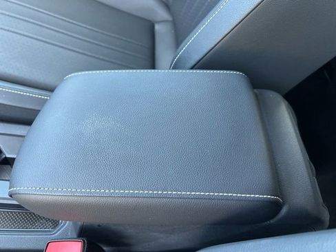 Certified 2024 Volkswagen Tiguan SE image 20