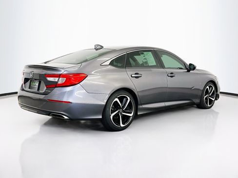 Used 2018 Honda Accord Sport image 9