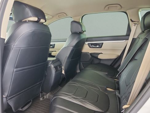 Used 2019 Honda CR-V LX image 18