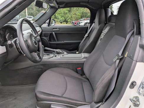Used 2015 MAZDA MX-5 Miata Club RWD image 23