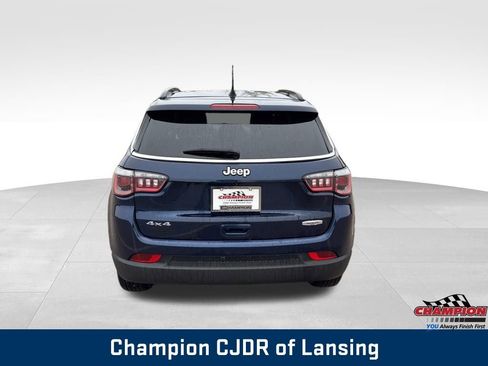 Used 2018 Jeep Compass Latitude w/ Cold Weather Group image 8