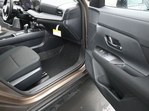 New 2026 Nissan Kicks S image 20