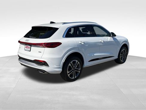 New 2026 Audi Q5 Premium AWD/4WD image 7