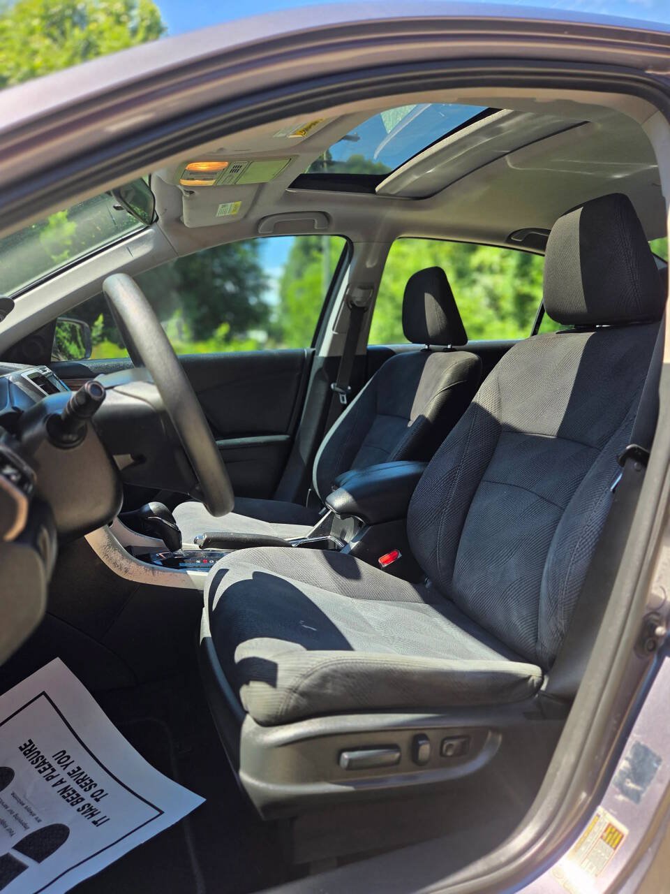 Used 2016 Honda Accord EX image 10