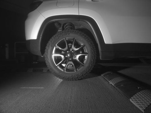 Used 2025 Jeep Compass Trailhawk image 15