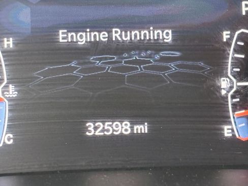 Used 2025 Jeep Compass Trailhawk AWD/4WD image 9