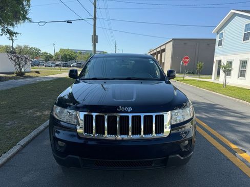 Used 2012 Jeep Grand Cherokee Laredo AWD/4WD image 2