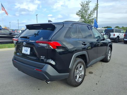 Used 2024 Toyota RAV4 XLE AWD/4WD image 3