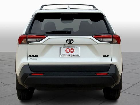 New 2025 Toyota RAV4 XLE Premium image 4