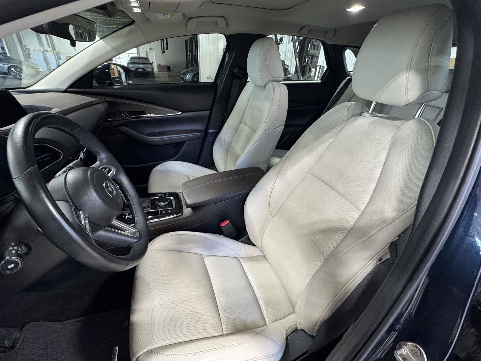 Used 2022 MAZDA CX-30 AWD 2.5 S w/ Premium Package image 10