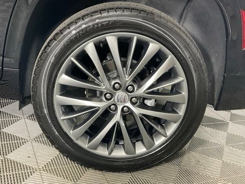 Used 2025 Buick Enclave Avenir w/ Super Cruise Package AWD/4WD image 40