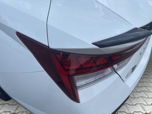New 2025 Hyundai Elantra SEL FWD image 11