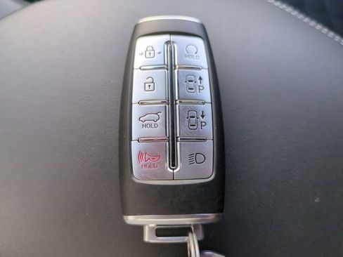 Certified 2025 Genesis GV70 3.5T Sport w/ Sport Advanced Package image 29