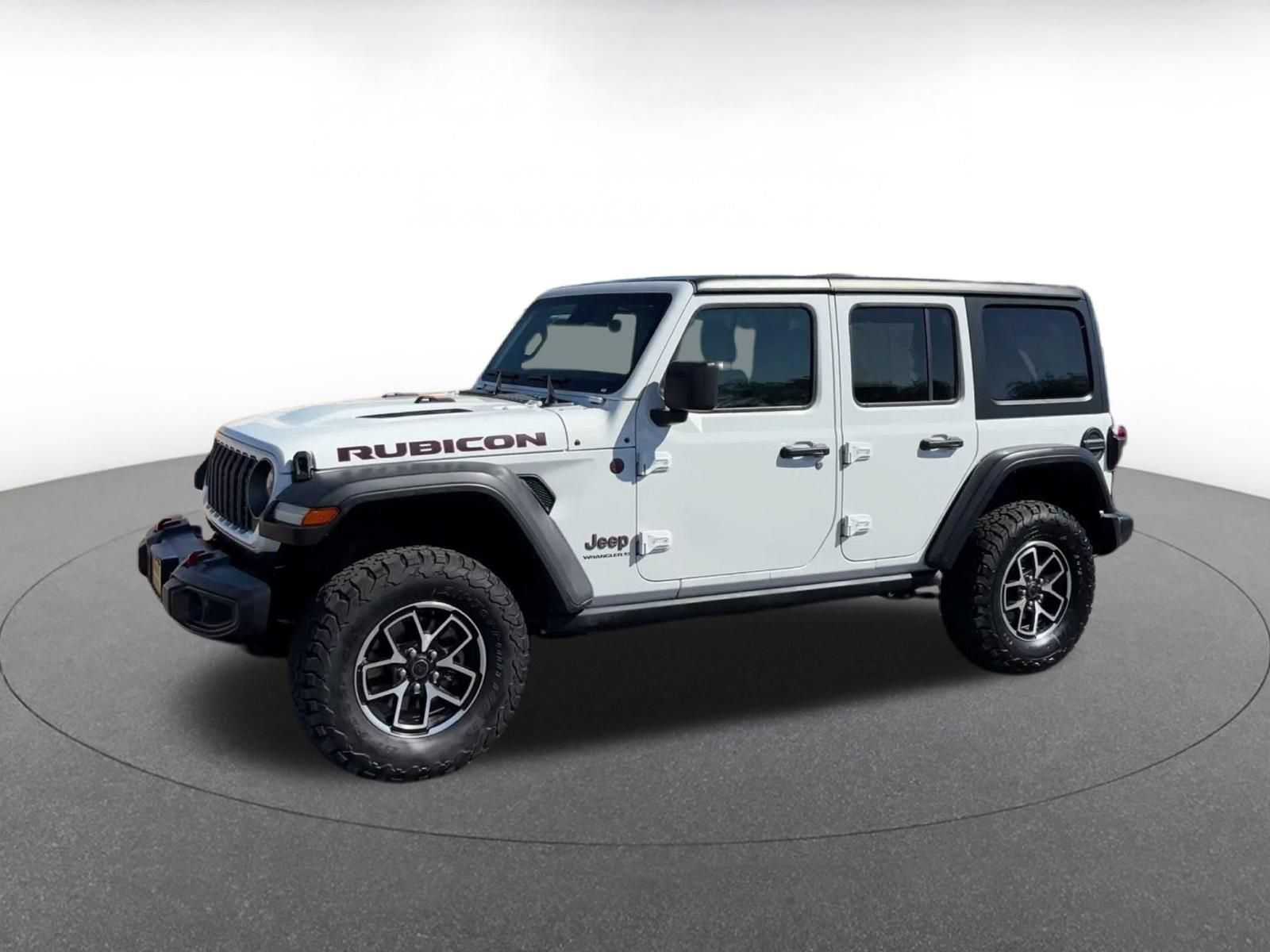 Used 2025 Jeep Wrangler Unlimited Rubicon AWD/4WD image 7