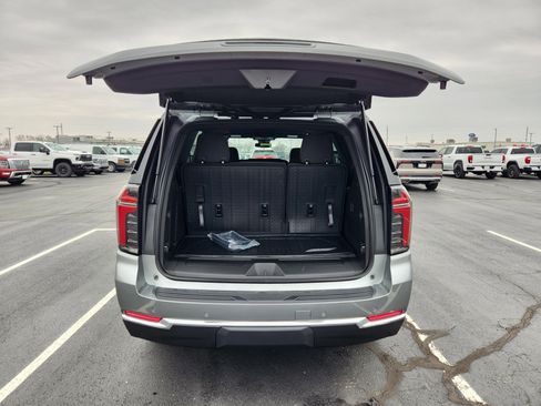 New 2026 Chevrolet Tahoe LS image 7