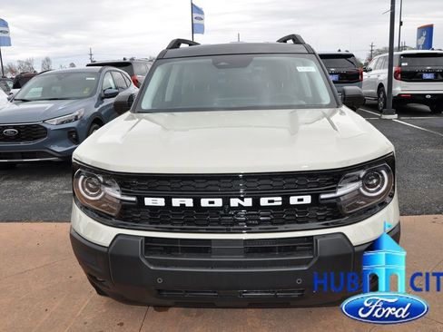 New 2025 Ford Bronco Sport Outer Banks w/ Outer Banks Tech Package+ image 8