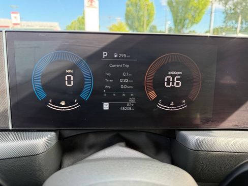Used 2025 Hyundai Sonata SEL FWD image 24