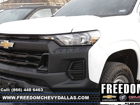 Used 2024 Chevrolet Colorado W/T w/ WT Convenience Package image 6