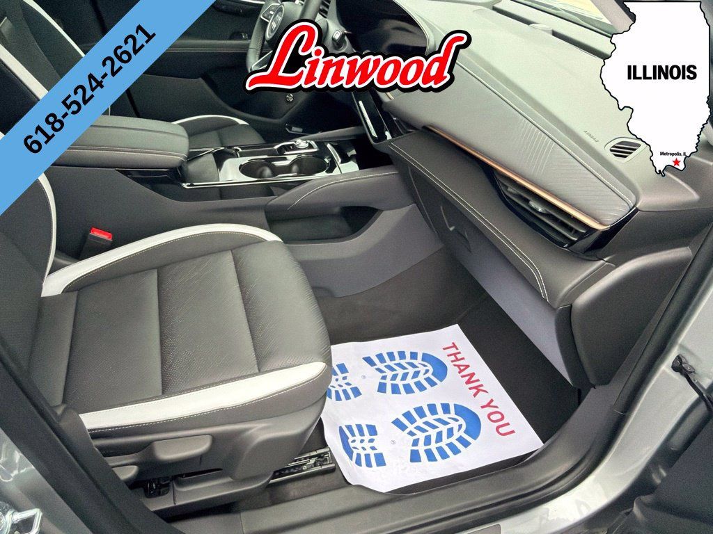 Used 2025 Buick Envision Sport Touring AWD/4WD image 8