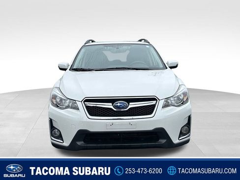Used 2017 Subaru Crosstrek 2.0i Limited image 9