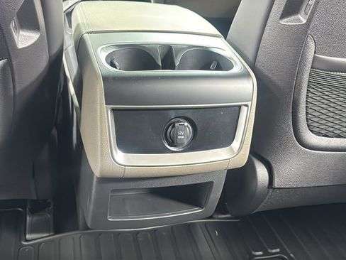 New 2026 Kia Carnival FWD image 36