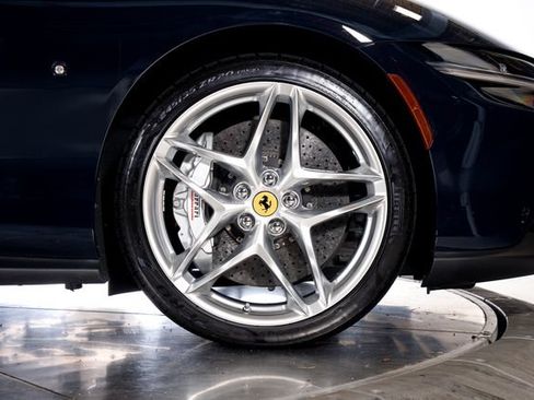 Certified 2026 Ferrari Roma Spider RWD image 20