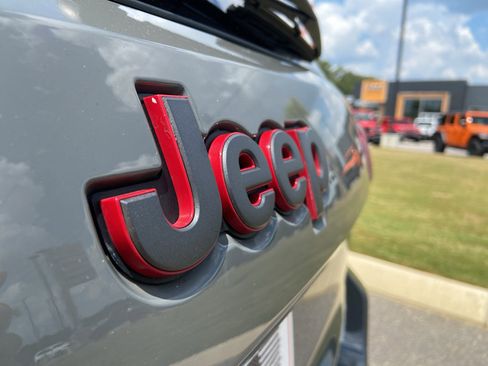 Used 2021 Jeep Grand Cherokee Trailhawk w/ Premium Lighting Group image 11