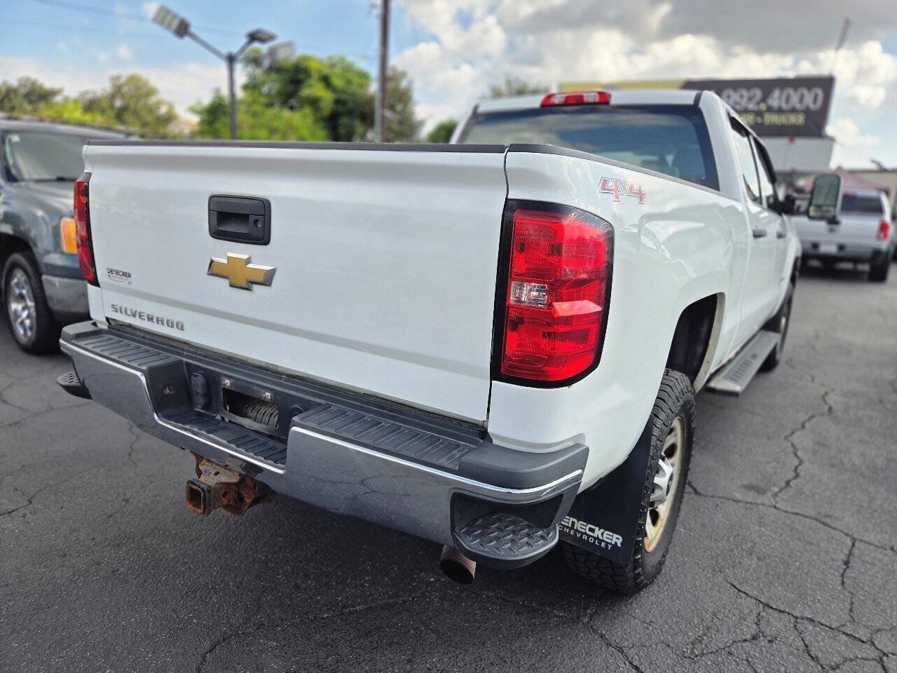 Used 2016 Chevrolet Silverado 3500 W/T w/ Snow Plow Prep Package AWD/4WD image 8