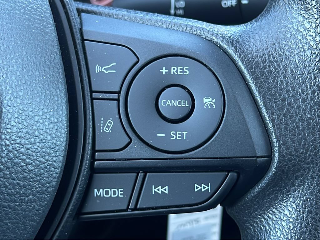 Used 2024 Toyota RAV4 LE FWD image 28