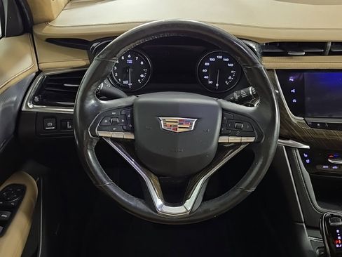 Used 2020 Cadillac XT6 Premium Luxury w/ Platinum Package image 19