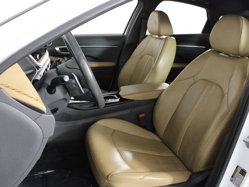 Used 2020 Hyundai Sonata Limited FWD image 18
